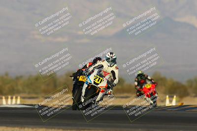 media/Dec-07-2024-CVMA (Sat) [[21c5f1ef85]]/Race 13-Amateur Supersport Middleweight/